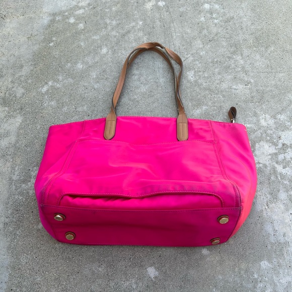 Michael Kors Kelsey Tote in the hottest color of the year! - Picture 7 of 8